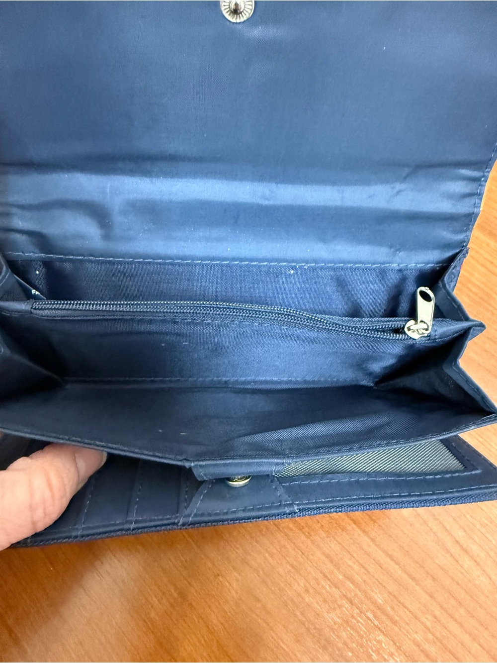 Nautica Wallet American With RFID EUC - Picture 4 of 5